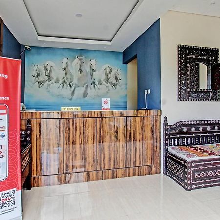 Capital O 91384 Rintaka Residence Senggigi Exterior foto