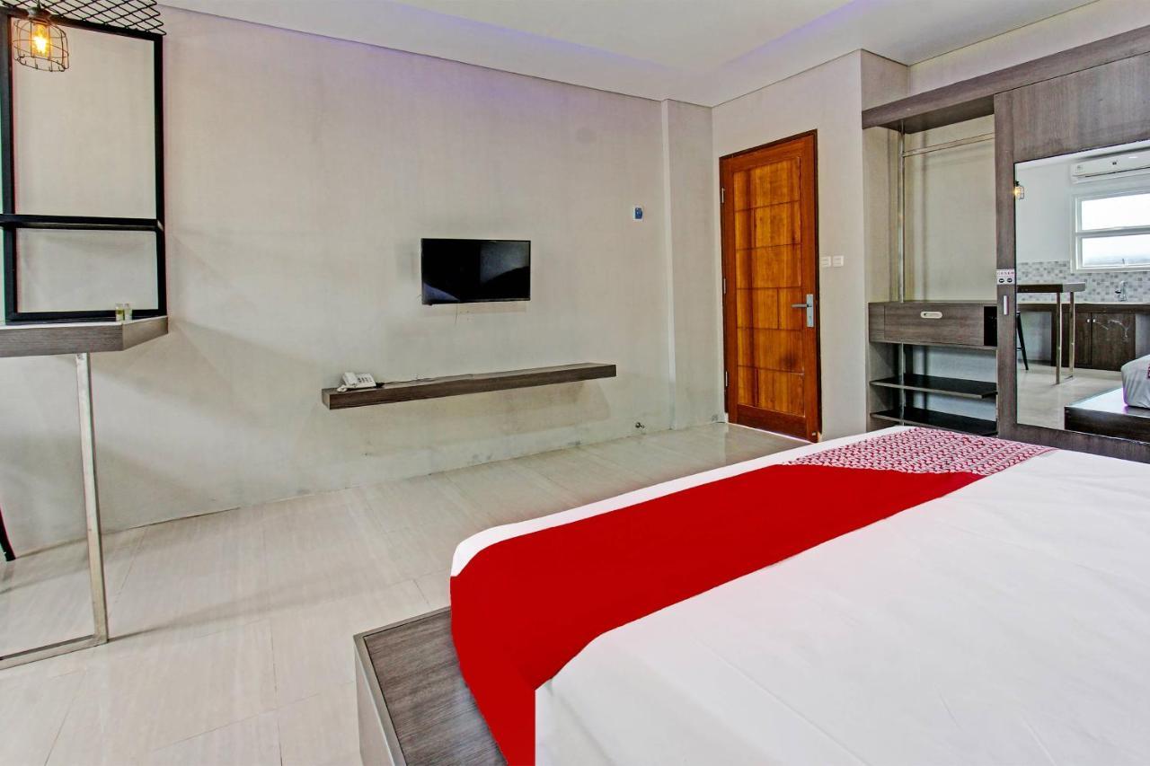 Capital O 91384 Rintaka Residence Senggigi Exterior foto