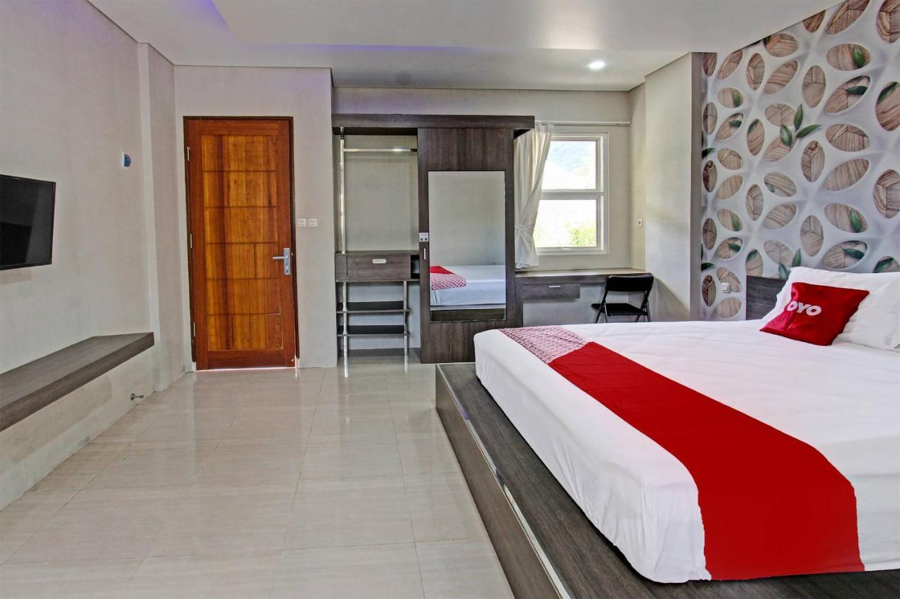 Capital O 91384 Rintaka Residence Senggigi Exterior foto